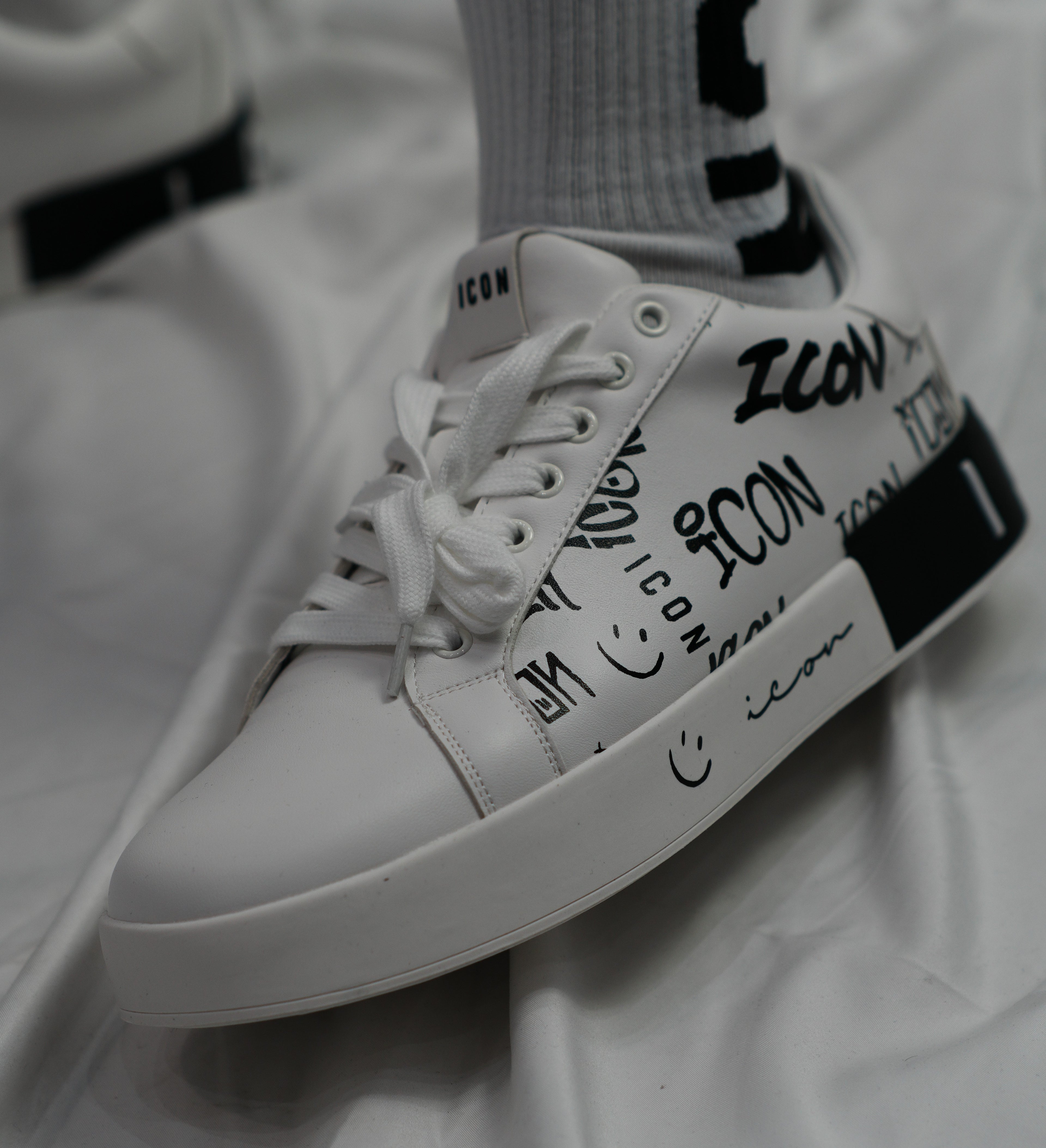 Scarpe ICON Bianche Graffiti